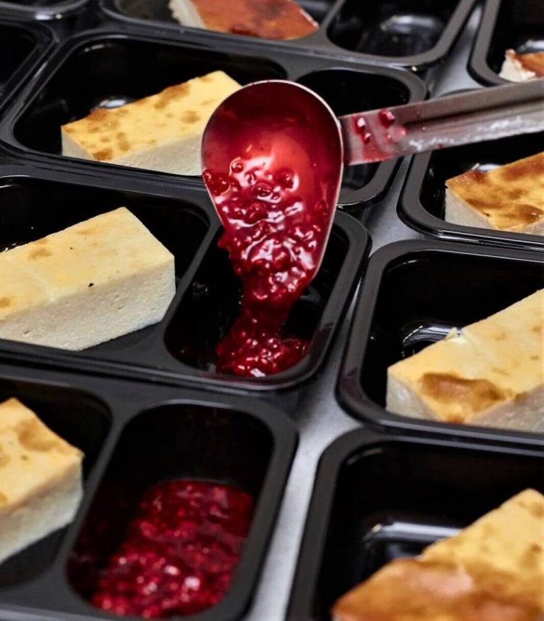 Заказать корпоративное питание, обеды в офис в СпБ| Amande